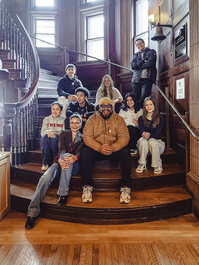 David Zayas comparte con personal de la Noble and Greenough School.