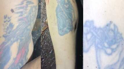 El occiso tenía varios tatuajes.
