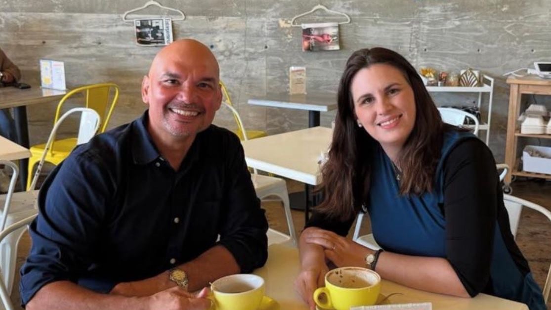 Excandidato del MVC se une al PPD con apoyo de senadora Álvarez Conde