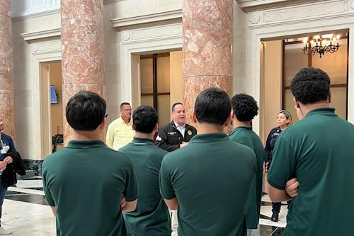 Confinados visitan el Capitolio para conocer de cerca los procesos legislativos