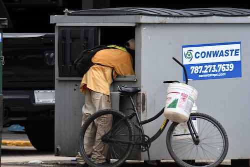 Llevan servicios a personas sin hogar en Santurce