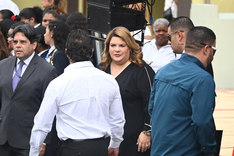 Dorado despide a Carlos López