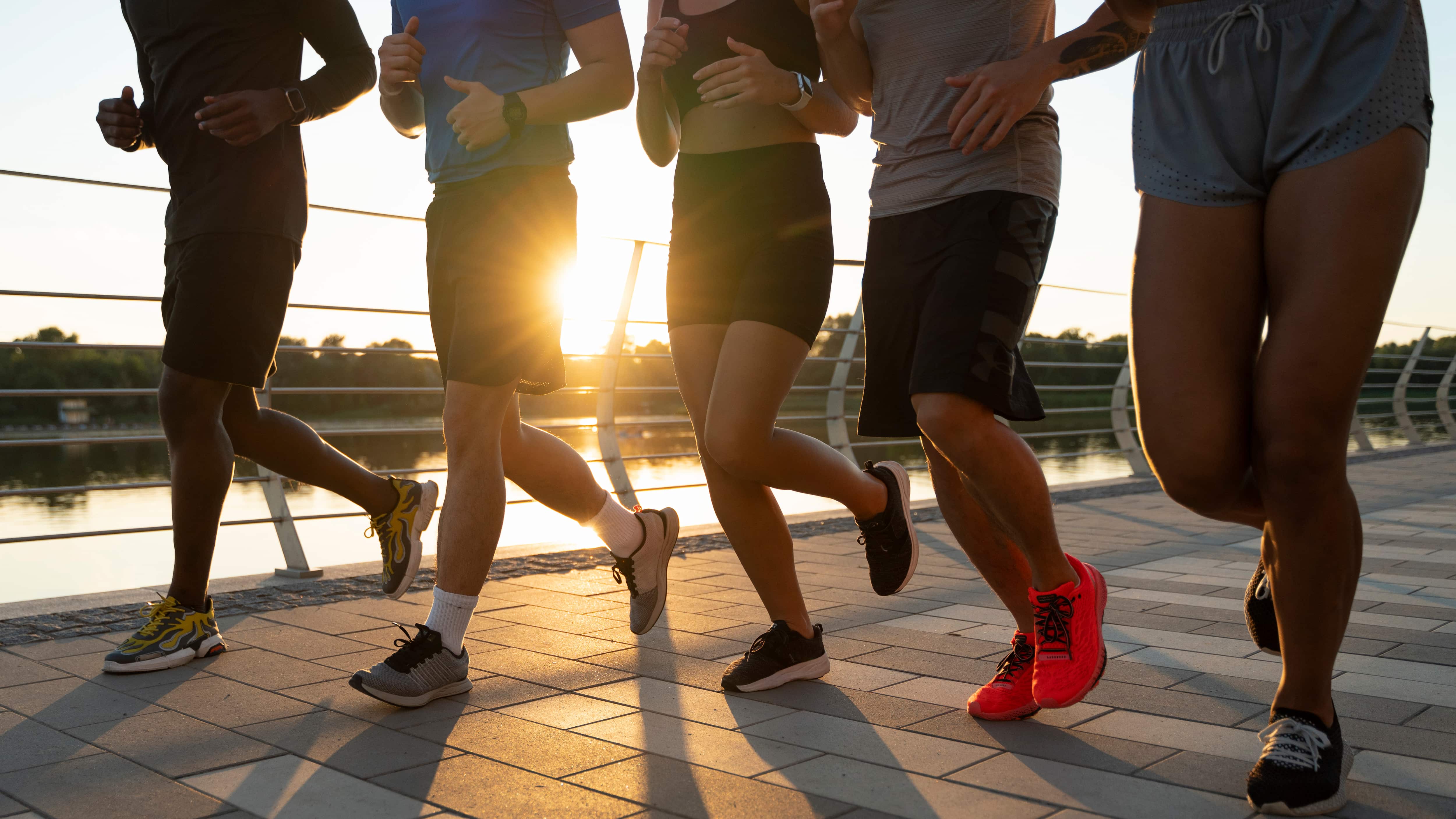 Con cerca de 200 carreras al año, los running clubs transforman las calles de la ciudad en pistas y en nuevas formas de conectar con otras personas.
