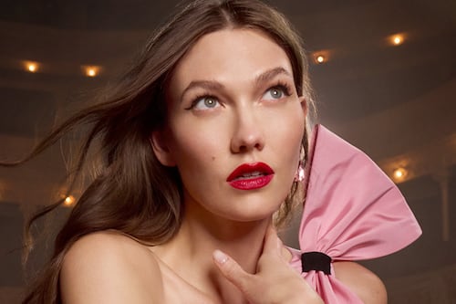 Llega Good Girl Blush Bowtastic, una edición limitada navideña