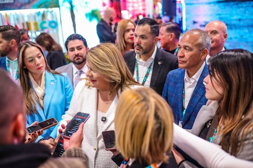 Gobernadora habla de equidad contributiva sobre energía solar