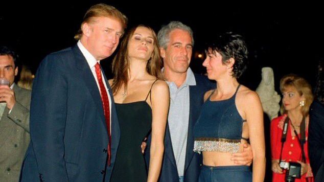 El presidente Donald Trump acompañado de Jeffrey Epstein