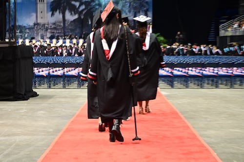 Fotogalería: Sobre 2,300 estudiantes se gradúan de la UPR de Río Piedras