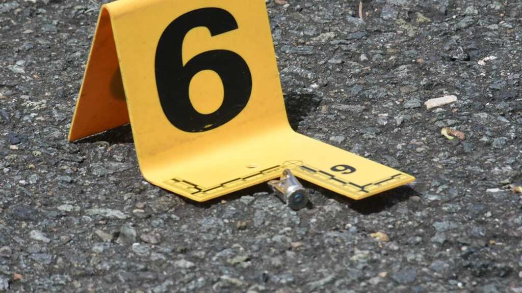 Un hombre fue herido de bala en su residencia en San Germán.