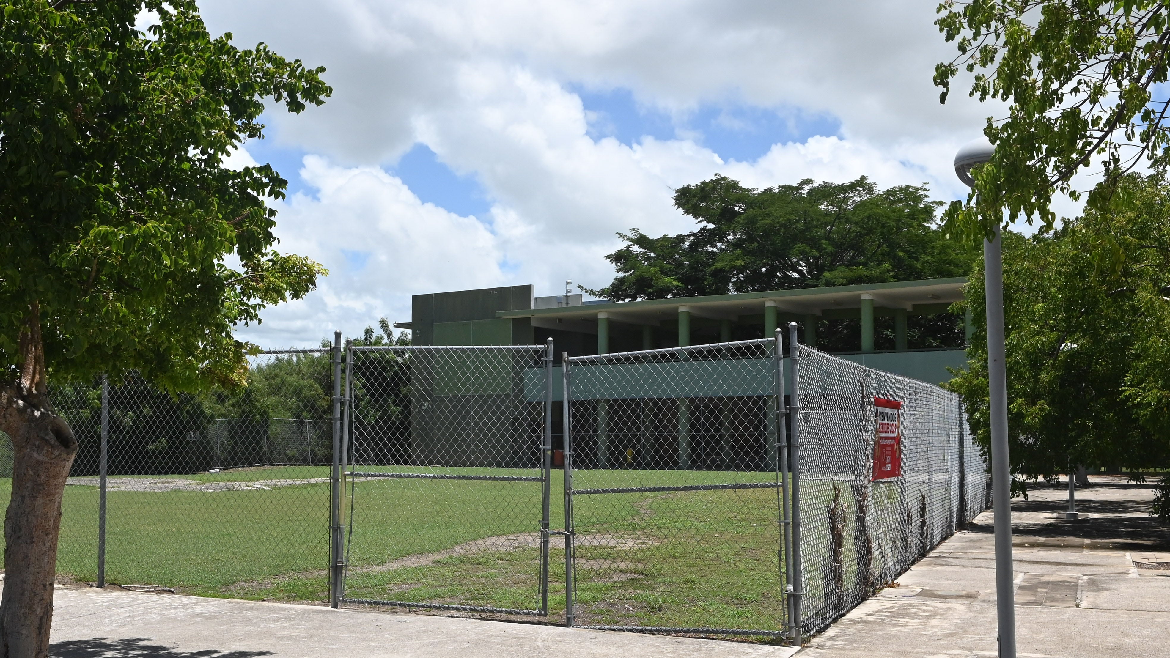 Escuela Superior Carlos Colon Burgos. Salinas. metro PR 7 de agosto de 2023