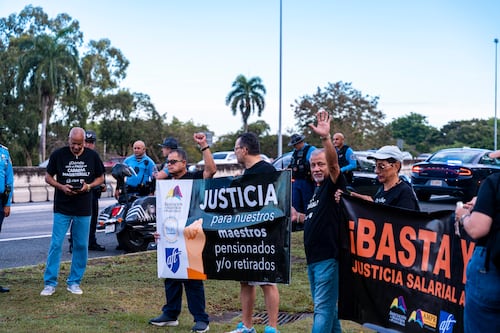 Maestros reafirman reclamo de justicia para el magisterio en el Día Internacional de los Trabajadores