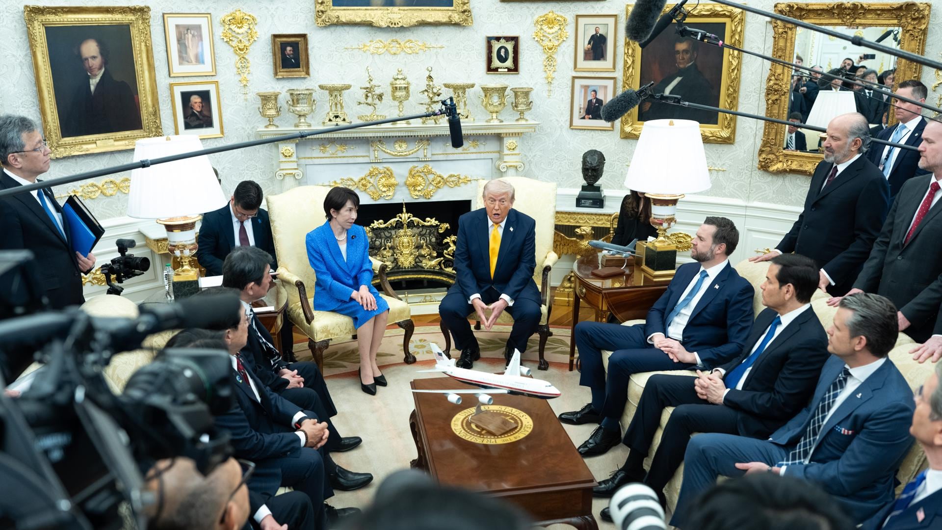 Trump y Sanae Takaichi