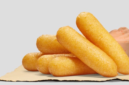 ¿Se pueden servir sorrullos de maíz en una fiesta de Navidad?