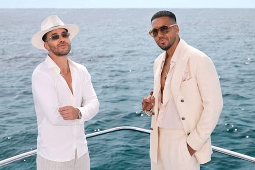 Romeo Santos y Prince Royce sorprenden con su primer álbum conjunto, Better Late Than Never