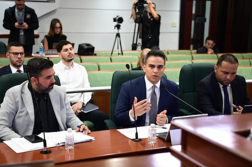 Gobierno explica cómo cubriría el costo de los cambios al Código de Rentas Internas