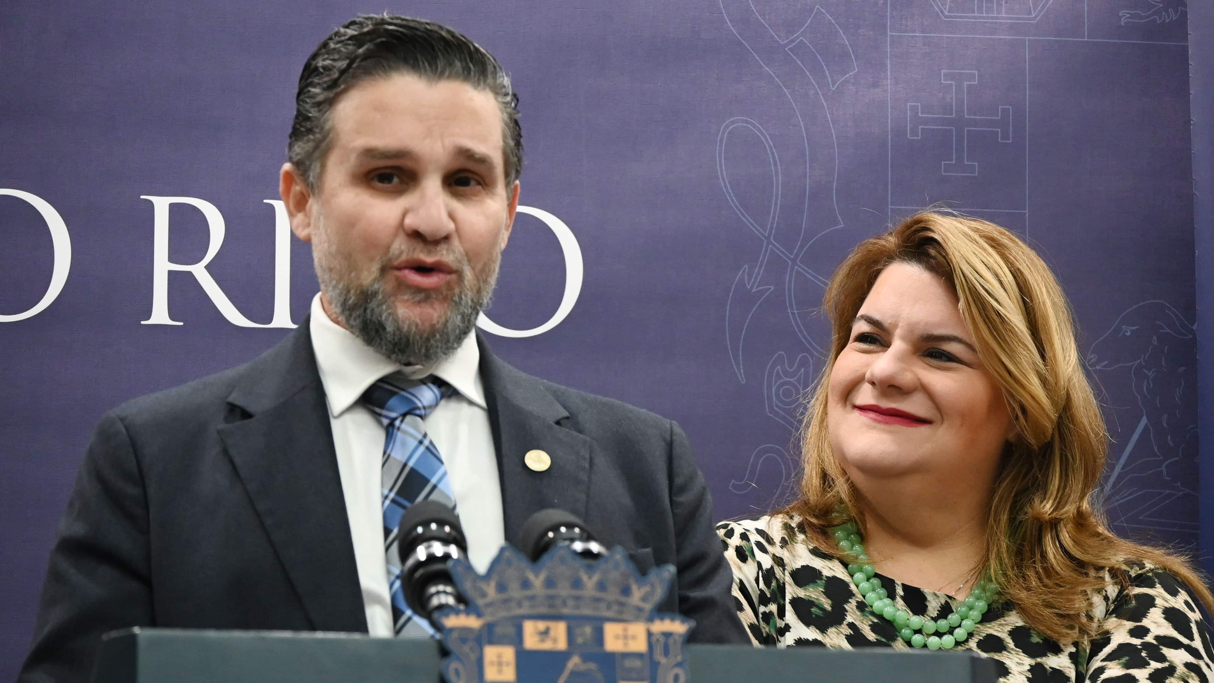 La gobernadora, jennifer González y Waldemar Quiles Pérez, Secretario del Departamento de Recursos Naturales.