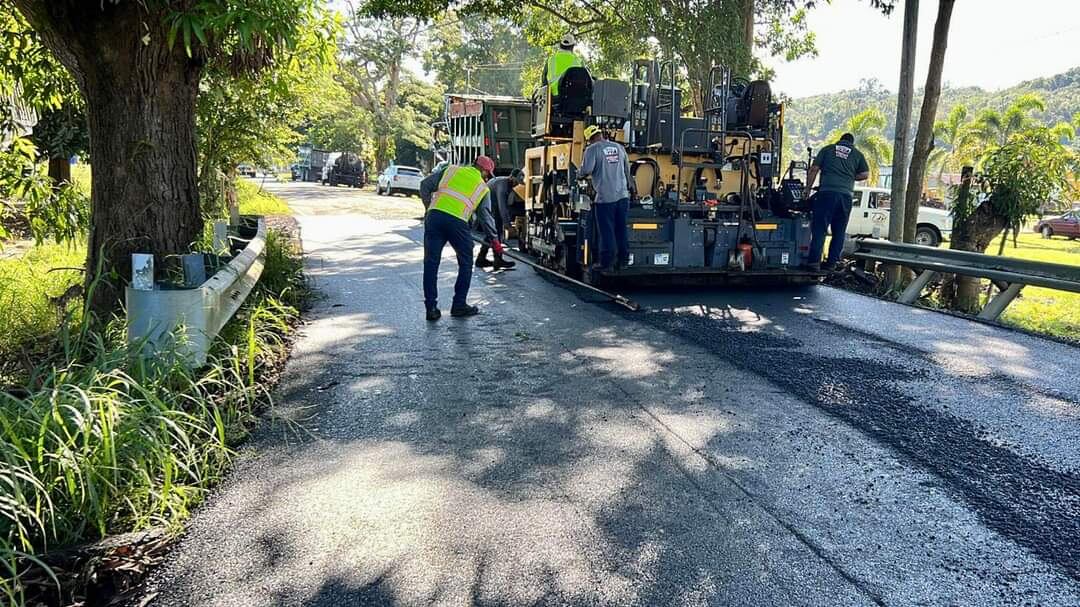 Municipio de San Germán deposita 15,137 toneladas de asfalto en carreteras totalmente abandonadas.