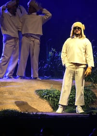 El exponente urbano interpretó sobre 30 canciones en la primera función de "No me quiero ir de aquí".