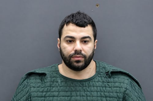 Acusan a sospechoso de doble asesinato en Florida de usar ChatGPT para ocultar cuerpos