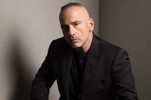 Eros Ramazzotti inicia un nuevo capítulo en su carrera con ‘Una Historia Importante’