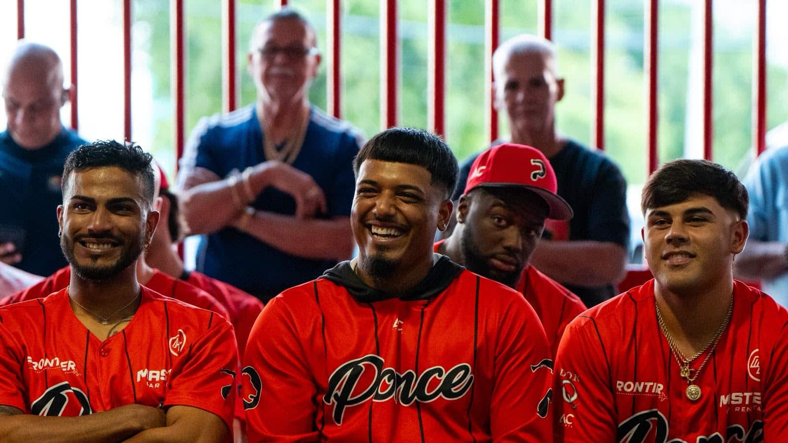 Los Leones presentan su equipo