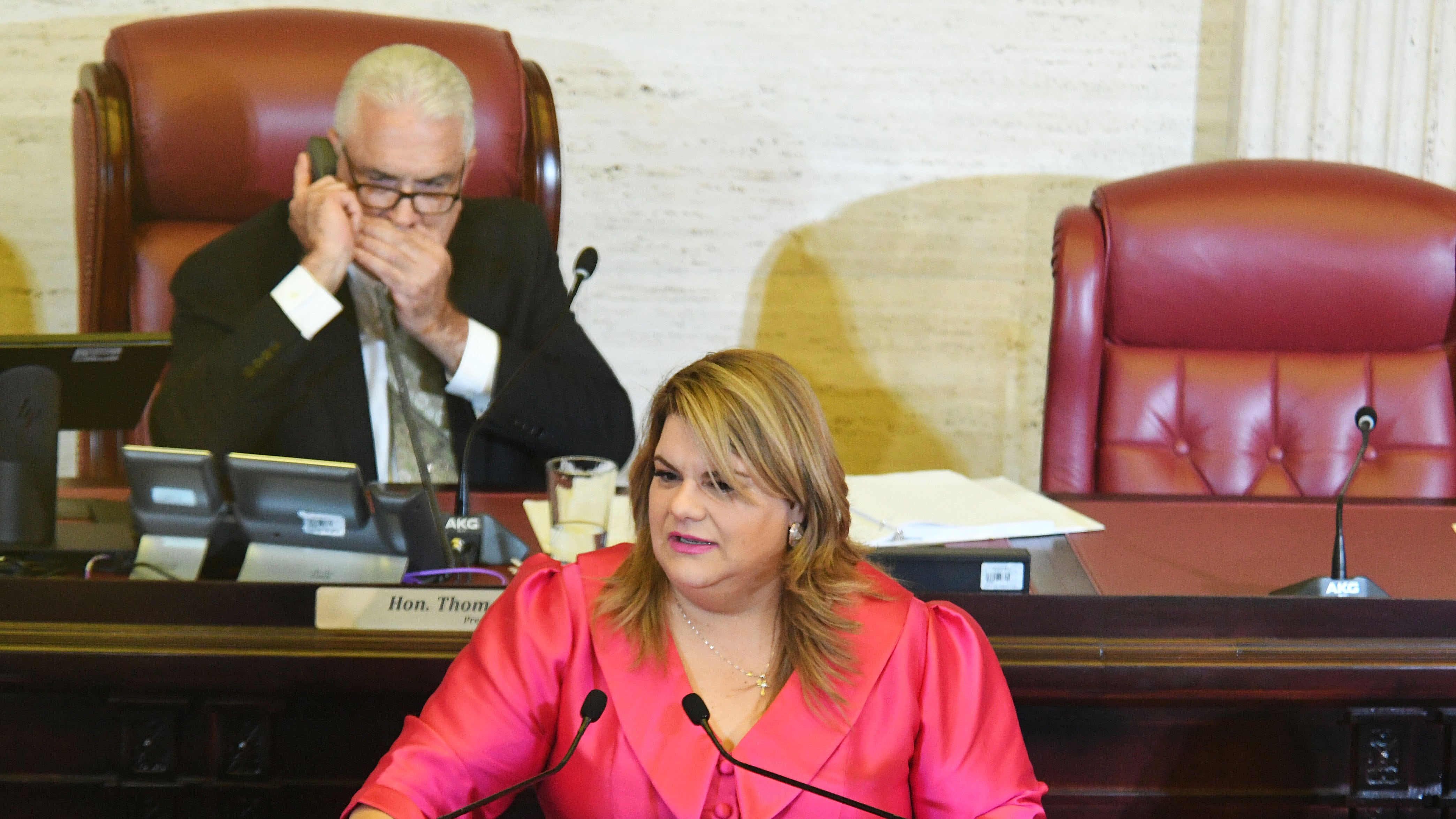 La gobernadora Jennifer A. González y el senador Thomas Rivera Schatz.