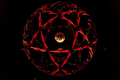 ¿Qué simboliza el pebetero de los Juegos Olímpicos de Invierno en Milan-Cortina?