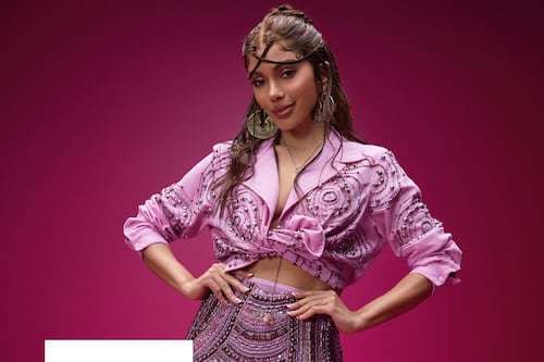 Anitta presenta el tema “Pinterest” en español