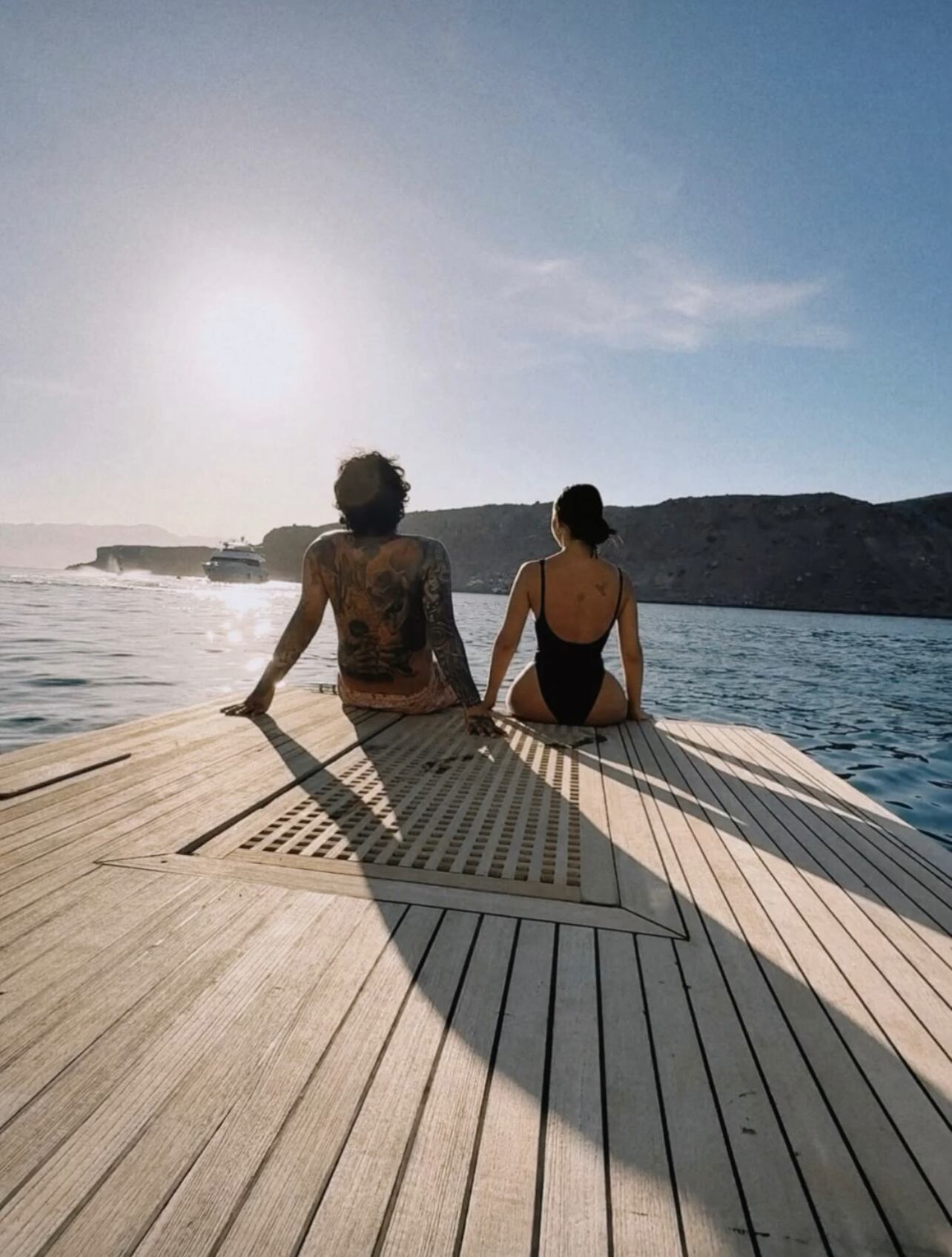 Instagram: @angela_aguilar_