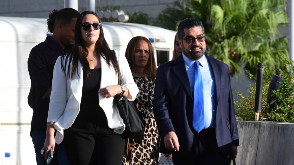 Abogados de la defensa de Félix Verdejo a su salida del Tribunal Federal