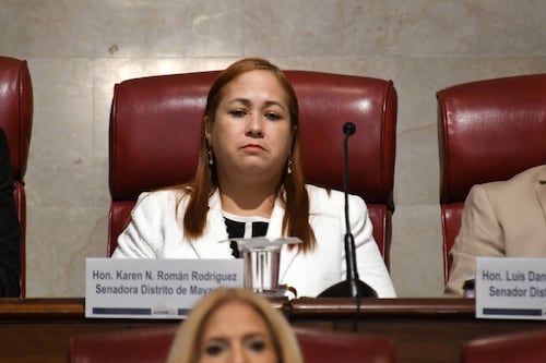 Senadora pide perdón tras filtración de audios en los que criticaba a funcionarios