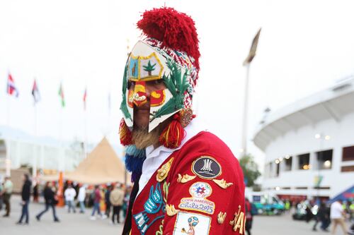 El “Gladiador Cholo” le da color a Santiago 2023