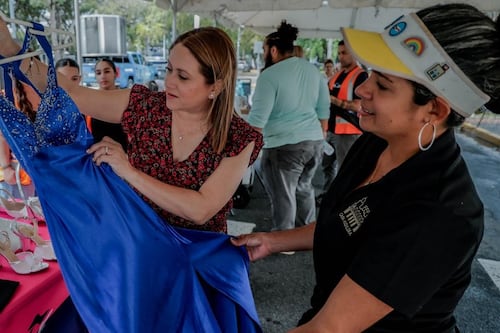 San Juan Te Viste Pa’l Prom rompe récord: sobre 2,000 vestidos donados