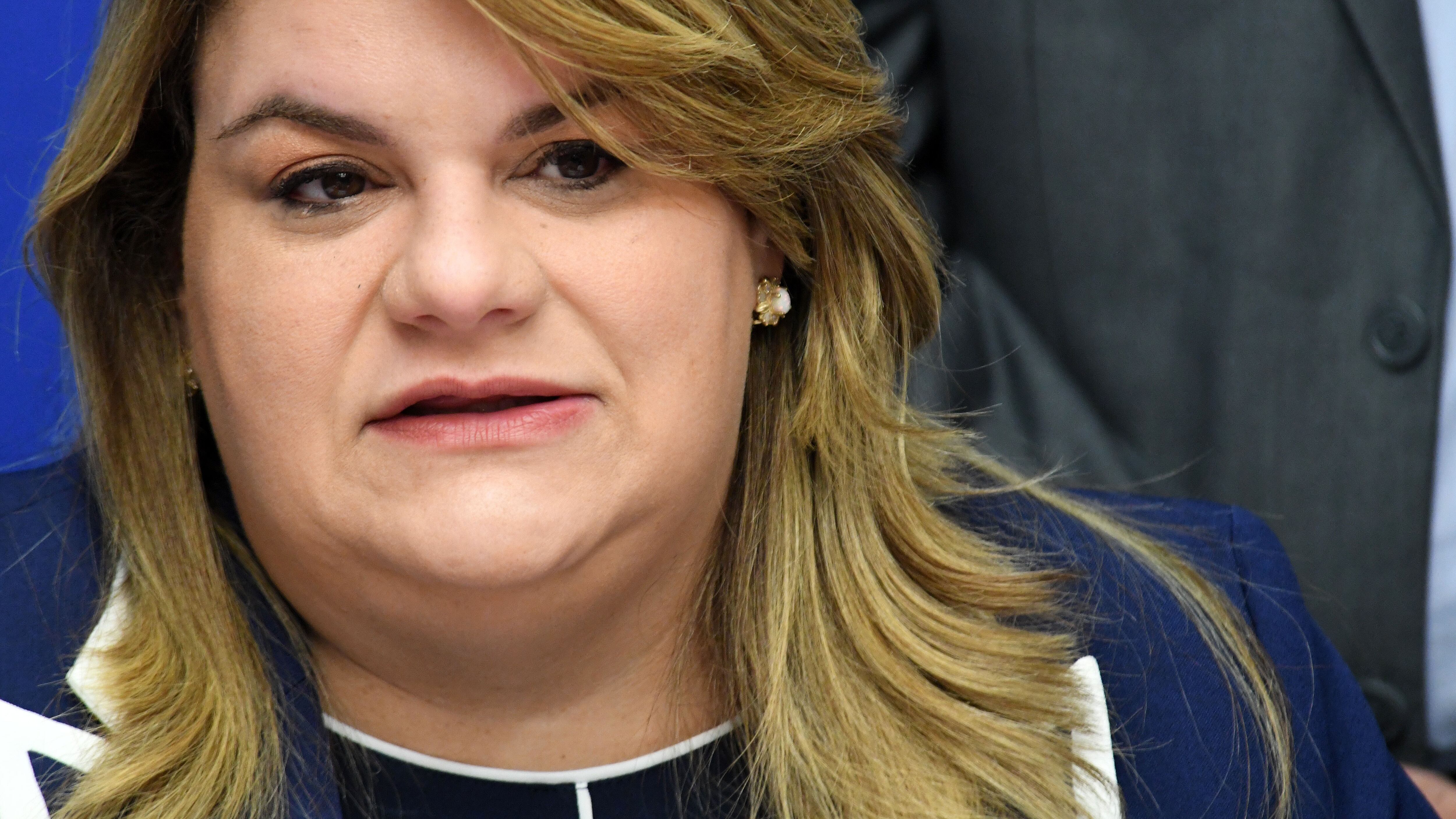 La gobernadora, Jennifer González, se reune con el Secretario de Educación, Elieze Ramos Parés y otros funcionarios de educación y del gobierno