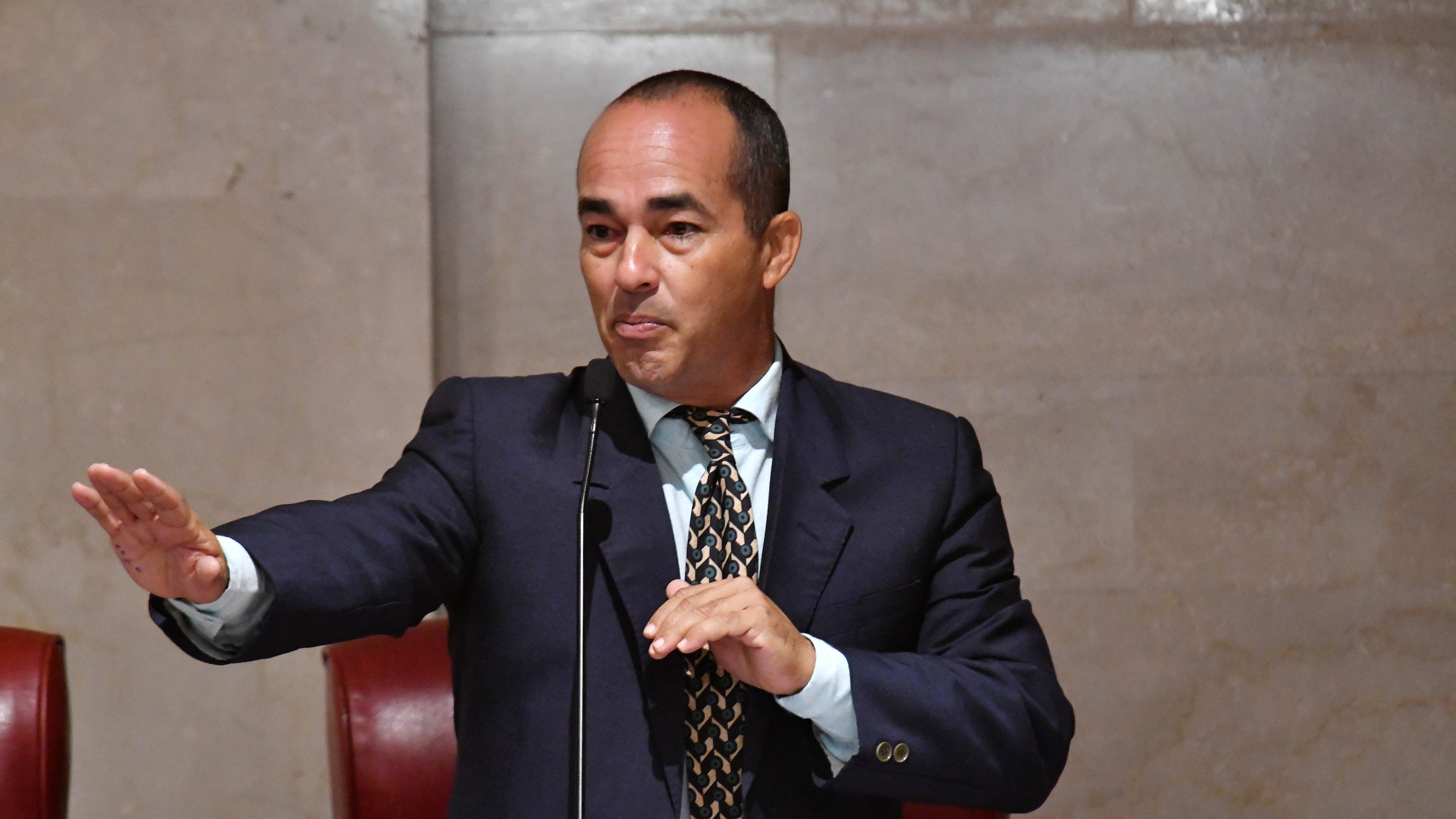 El Senador Eliezer Molina
