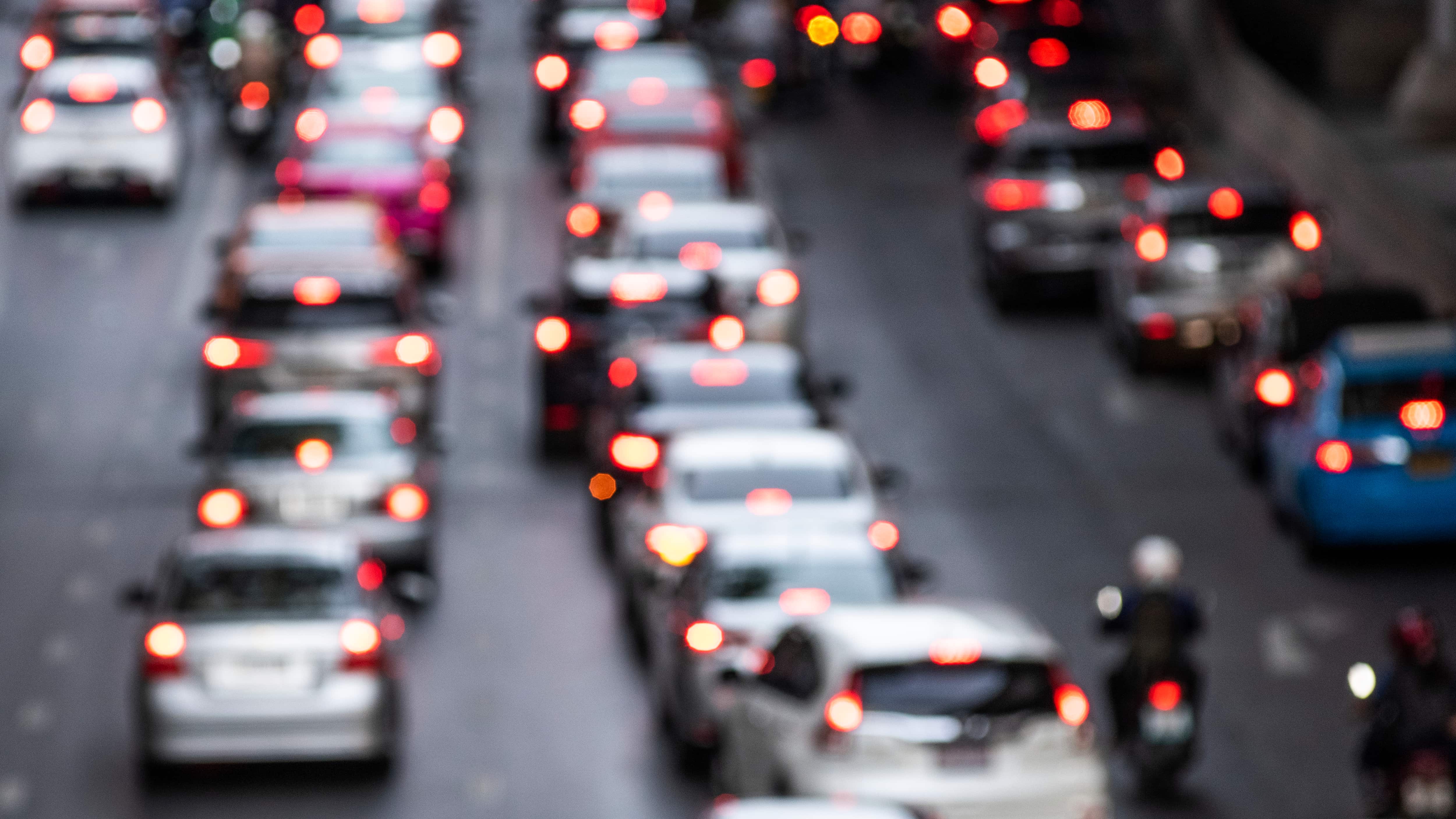 La iniciativa global invita a repensar nuestra relación con el automóvil y a promover formas de movilidad más saludables y sostenibles. Foto: Freepik.