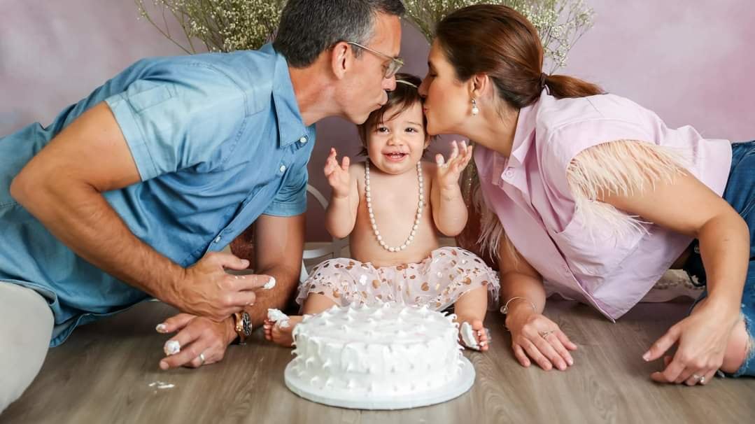 Katiria Soto celebra junto a su esposo el primer cumpleaños de su primogénita.