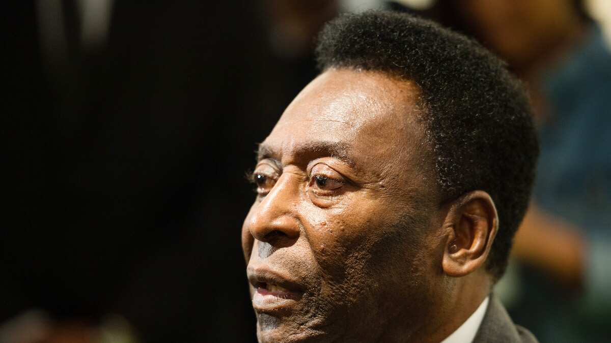 Pele un mes en el hospital