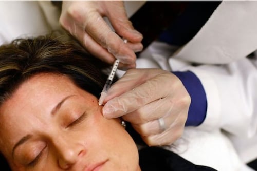 Radican medida para regular servicios estéticos y sueroterapia en Puerto Rico