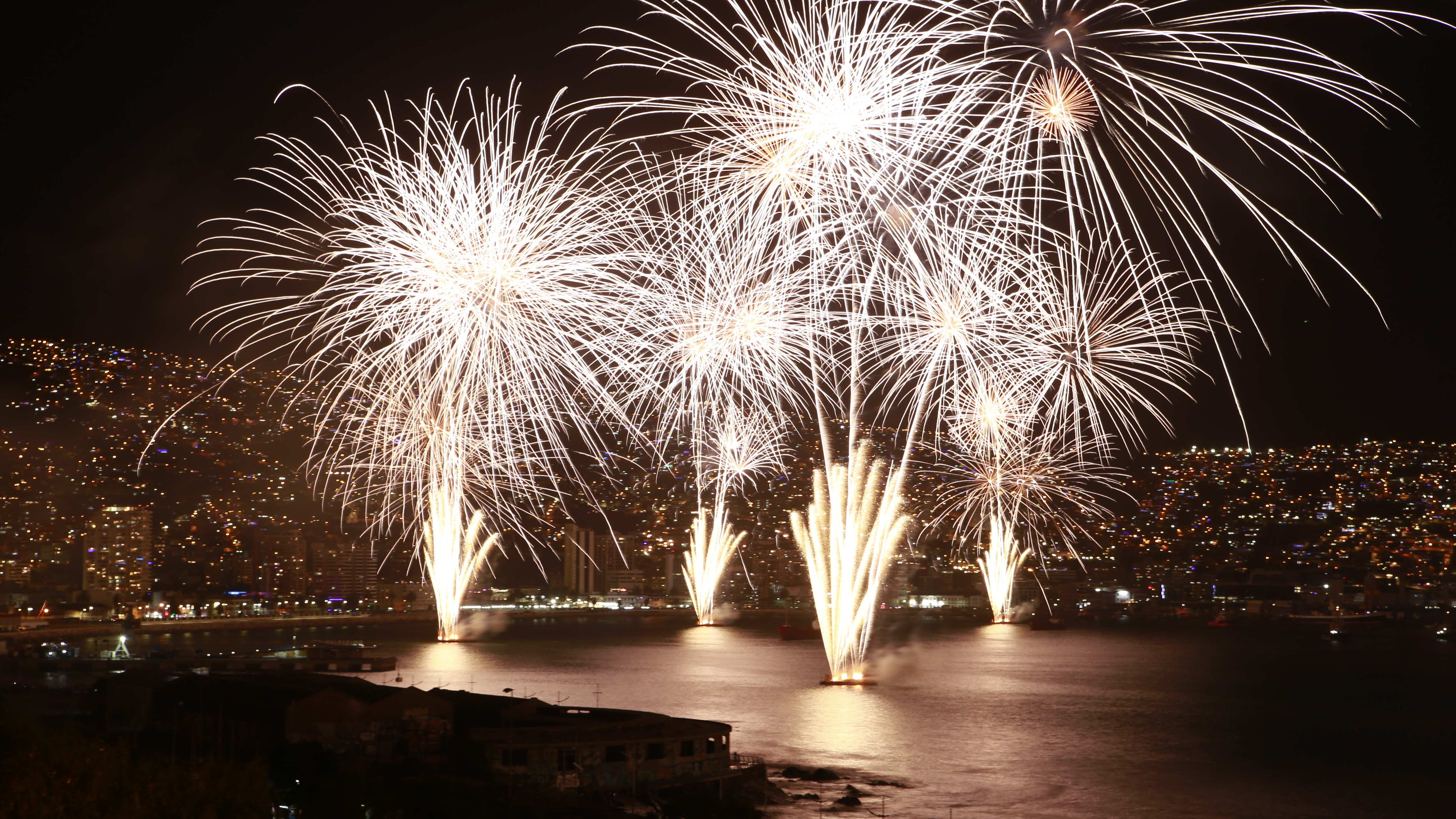 VALPARAISO :Fuegos Artificiales 2025 | DE DICIEMBRE 2024/ VALPARAISO
Fuegos Artificiales 2025
FOTO: ALVARO ROJAS /AGENCIAUNO