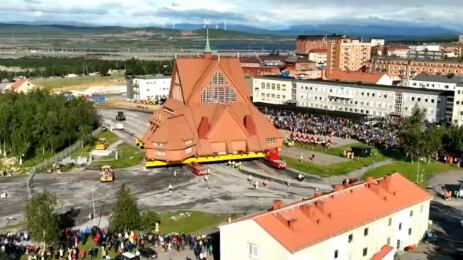 Trasladan iglesia en Suecia