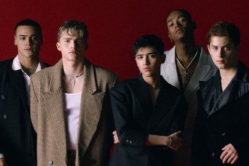 SANTOS BRAVOS lleva el pop latino a la Semana de la Moda de París por primera vez