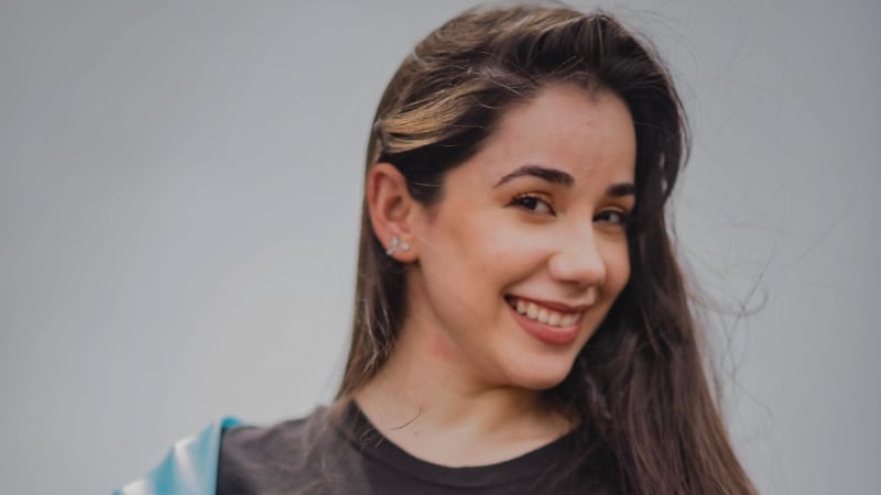 Sheila Torres Negrón es la creadora del espacio digital que contextualiza las acepciones y uso de los puertorriqueñismos. / suministrada