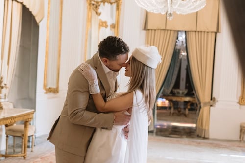 Jaime Mayol comparte sesión fotográfica en La Fortaleza como antesala a su boda