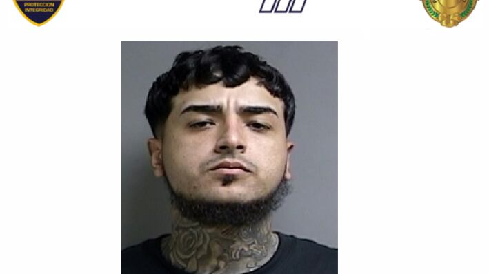 Kris L. Vega González.