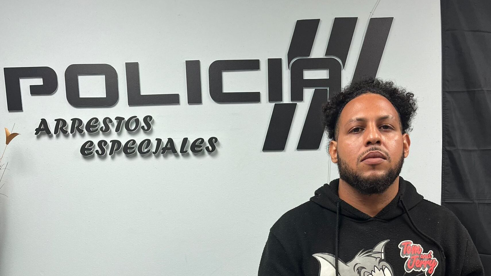 Jonathan E. Rodríguez Acosta.