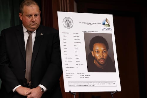 Acusan a D4vd de asesinato por la muerte de una adolescente en California