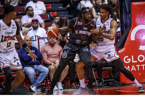 BSN: Atléticos derrotan a los Leones en el Pachín