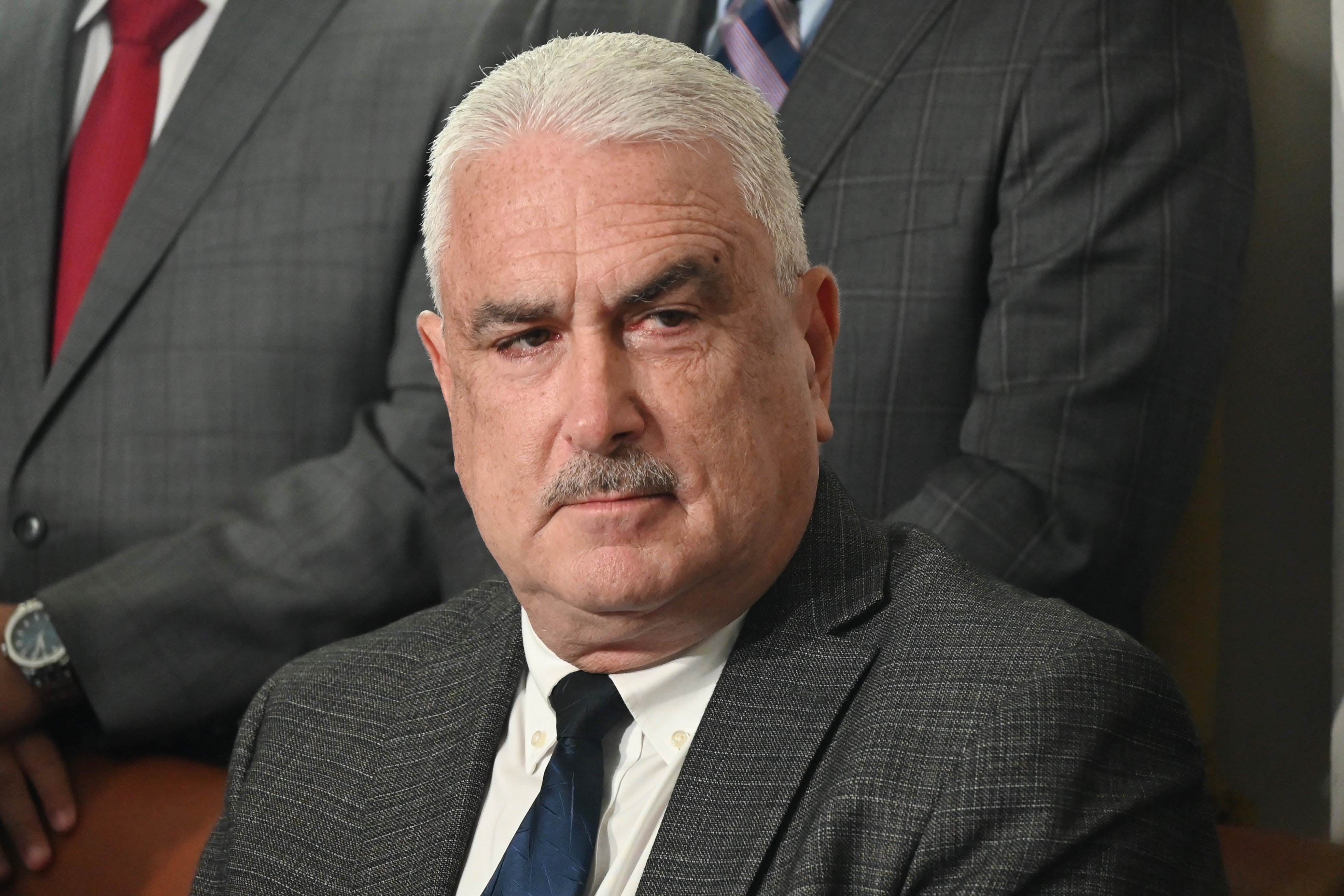 Rivera Schatz va tras vínculos de Domenech con Politank en comisión total del Senado 