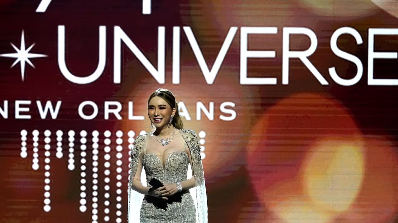 Es empresaria tailandesa, directora ejecutivo y fundadora del conglomerado multinacional tailandés JKN Global Group Public Company Limited, y copropietaria de las organizaciones de concursos de belleza Miss Universe, Miss USA y Miss Teen USA. (Foto: Redes sociales)