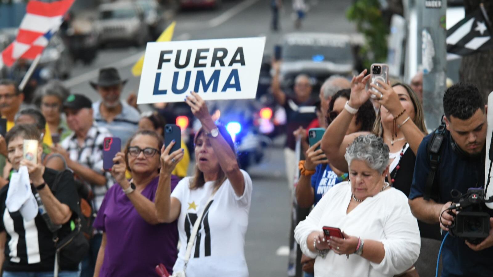Exigen salida de LUMA y Genera